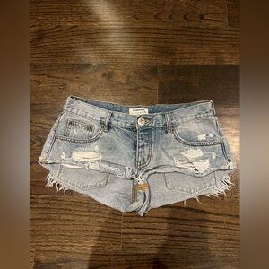 One Teaspoon denim shorts size 28